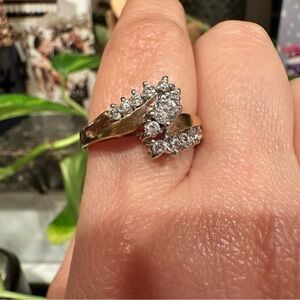 Vintage 18k Gold Electroplated CZ Ring | Timeless Sparkle | Size 9